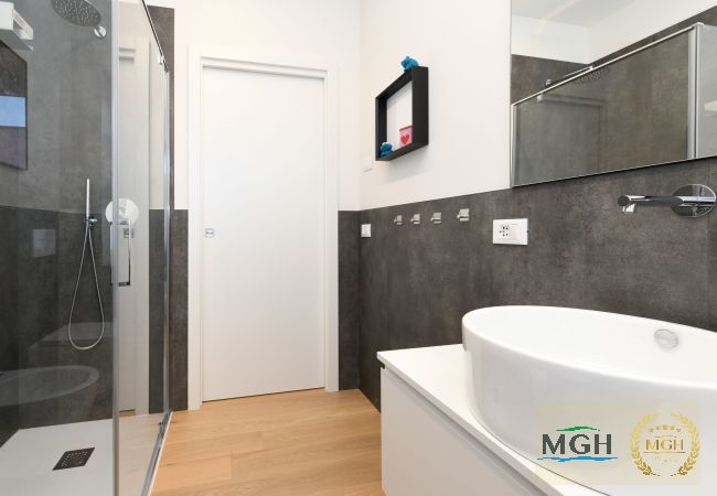 Villa in Desenzano del Garda - MGH Luxury - Villa Celeste Villa in Desenzano del Garda - MGH Luxury - Villa Celeste