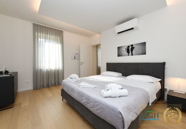 Villa in Desenzano del Garda - MGH Luxury - Villa Celeste Villa in Desenzano del Garda - MGH Luxury - Villa Celeste