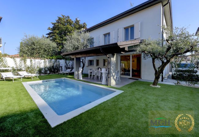 Villa in Desenzano del Garda - MGH Luxury - Villa Celeste Villa in Desenzano del Garda - MGH Luxury - Villa Celeste