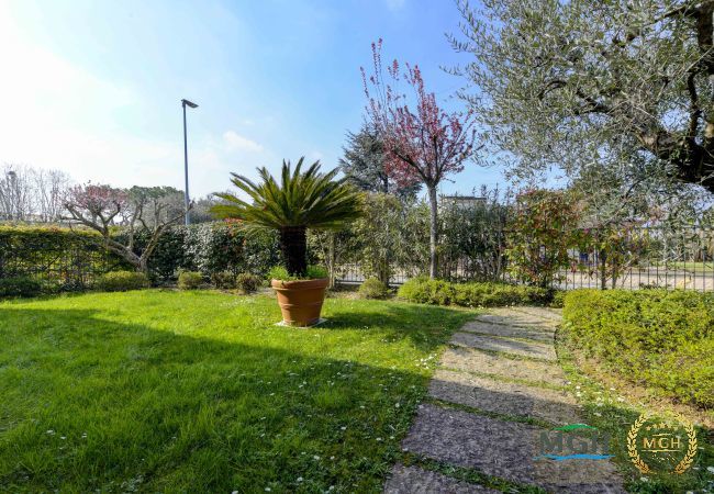 Ferienwohnung in Sirmione - MGH Family Stay - Acquarius Resort Lake Front Ferienwohnung in Sirmione - MGH Family Stay - Acquarius Resort Lake Front
