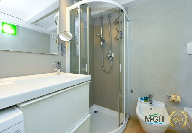 Ferienwohnung in Sirmione - MGH Family Stay - Acquarius Resort Lake Front Ferienwohnung in Sirmione - MGH Family Stay - Acquarius Resort Lake Front