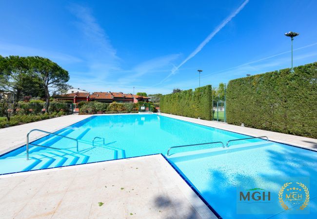 Ferienwohnung in Sirmione - MGH Family Stay - Acquarius Resort Lake Front Ferienwohnung in Sirmione - MGH Family Stay - Acquarius Resort Lake Front
