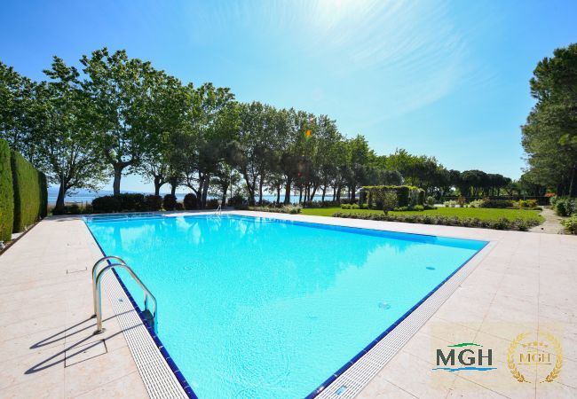 Ferienwohnung in Sirmione - MGH Family Stay - Acquarius Resort Lake Front Ferienwohnung in Sirmione - MGH Family Stay - Acquarius Resort Lake Front