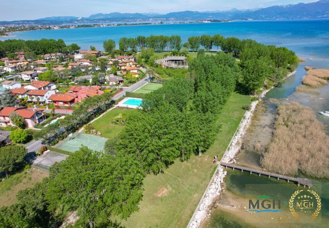 Ferienwohnung in Sirmione - MGH Family Stay - Acquarius Resort Lake Front Ferienwohnung in Sirmione - MGH Family Stay - Acquarius Resort Lake Front