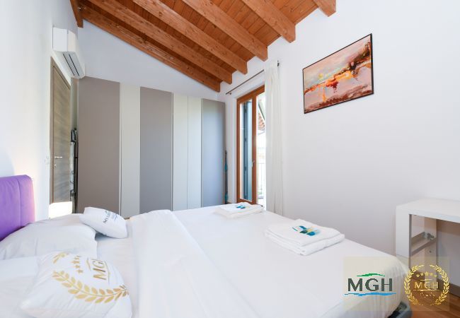 Ferienwohnung in Sirmione - MGH Family Stay - Baglio Degli Ulivi 60 Ferienwohnung in Sirmione - MGH Family Stay - Baglio Degli Ulivi 60