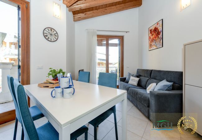 Ferienwohnung in Sirmione - MGH Family Stay - Baglio Degli Ulivi 60 Ferienwohnung in Sirmione - MGH Family Stay - Baglio Degli Ulivi 60