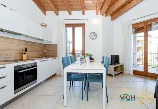 Ferienwohnung in Sirmione - MGH Family Stay - Baglio Degli Ulivi 60 Ferienwohnung in Sirmione - MGH Family Stay - Baglio Degli Ulivi 60