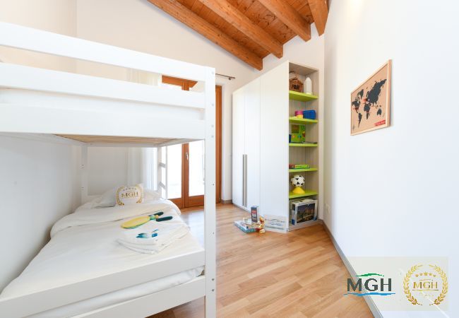 Ferienwohnung in Sirmione - MGH Family Stay - Baglio Degli Ulivi 60 Ferienwohnung in Sirmione - MGH Family Stay - Baglio Degli Ulivi 60