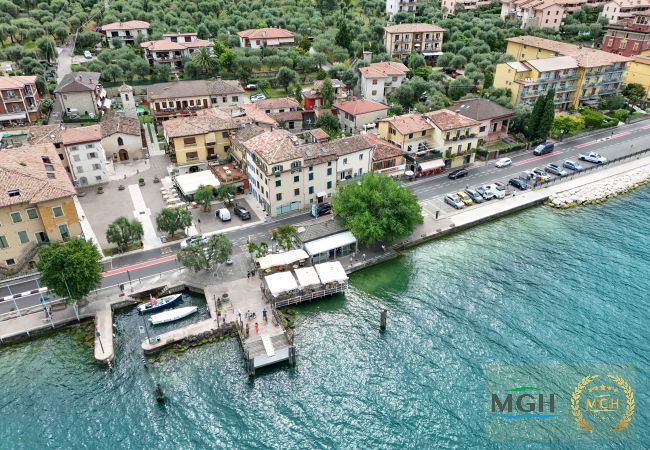 Ferienwohnung in Brenzone - Charm Lakefront Apartment La Corte MGH Ferienwohnung in Brenzone - Charm Lakefront Apartment La Corte MGH