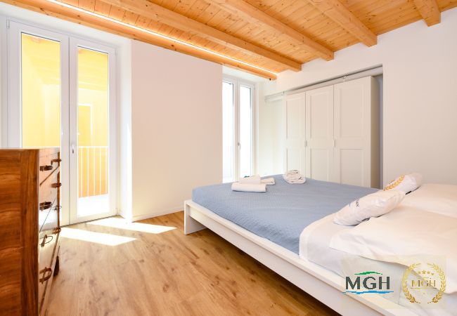 Ferienwohnung in Brenzone - Charm Lakefront Apartment L’isola MGH Ferienwohnung in Brenzone - Charm Lakefront Apartment L’isola MGH
