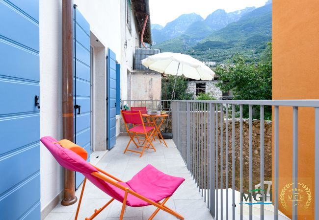 Ferienwohnung in Brenzone - Charm Lakefront Apartment L’isola MGH Ferienwohnung in Brenzone - Charm Lakefront Apartment L’isola MGH
