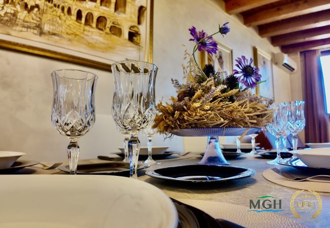 Ferienwohnung in Verona - MGH Luxury - Romeo’s Penthouse Verona Ferienwohnung in Verona - MGH Luxury - Romeo’s Penthouse Verona