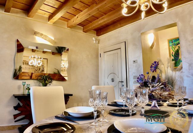 Ferienwohnung in Verona - MGH Luxury - Romeo’s Penthouse Verona Ferienwohnung in Verona - MGH Luxury - Romeo’s Penthouse Verona