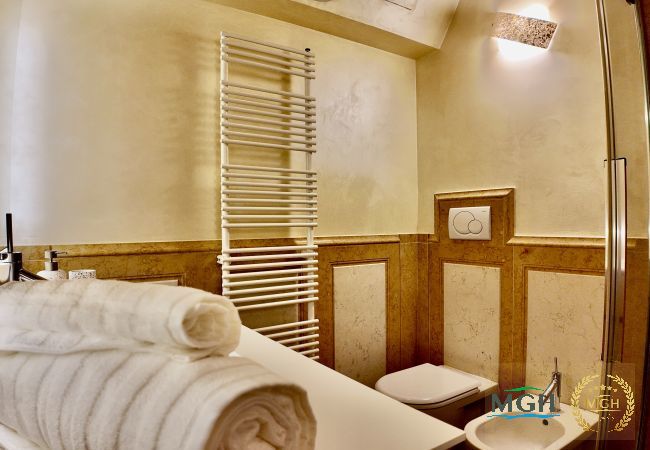 Ferienwohnung in Verona - MGH Luxury - Romeo’s Penthouse Verona Ferienwohnung in Verona - MGH Luxury - Romeo’s Penthouse Verona