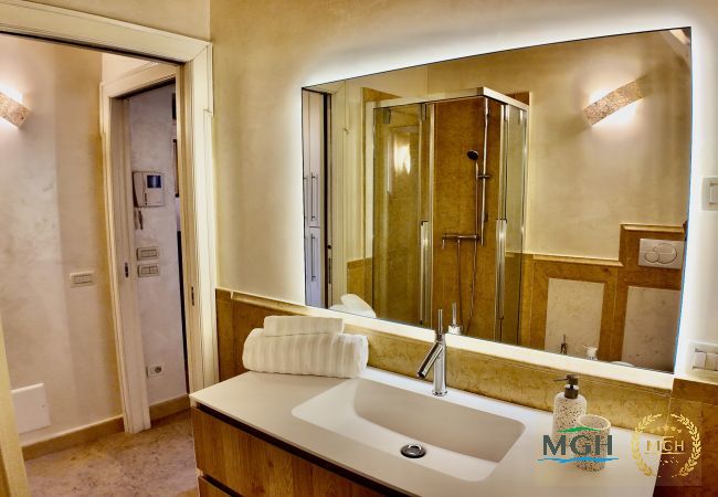 Ferienwohnung in Verona - MGH Luxury - Romeo’s Penthouse Verona Ferienwohnung in Verona - MGH Luxury - Romeo’s Penthouse Verona