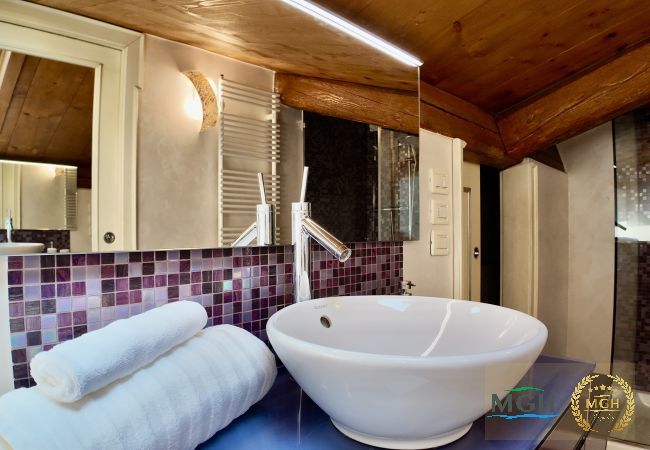 Ferienwohnung in Verona - MGH Luxury - Romeo’s Penthouse Verona Ferienwohnung in Verona - MGH Luxury - Romeo’s Penthouse Verona