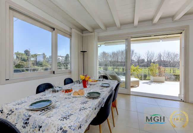 Ferienwohnung in Sirmione - Caesar Sirmione Luxury Apartment M14 Ferienwohnung in Sirmione - Caesar Sirmione Luxury Apartment M14