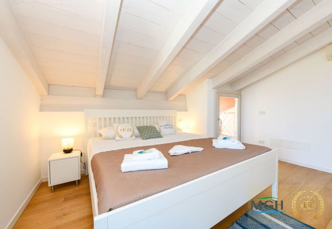 Ferienwohnung in Sirmione - Caesar Sirmione Luxury Apartment M14 Ferienwohnung in Sirmione - Caesar Sirmione Luxury Apartment M14