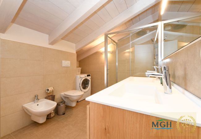 Ferienwohnung in Sirmione - Caesar Sirmione Luxury Apartment M14 Ferienwohnung in Sirmione - Caesar Sirmione Luxury Apartment M14