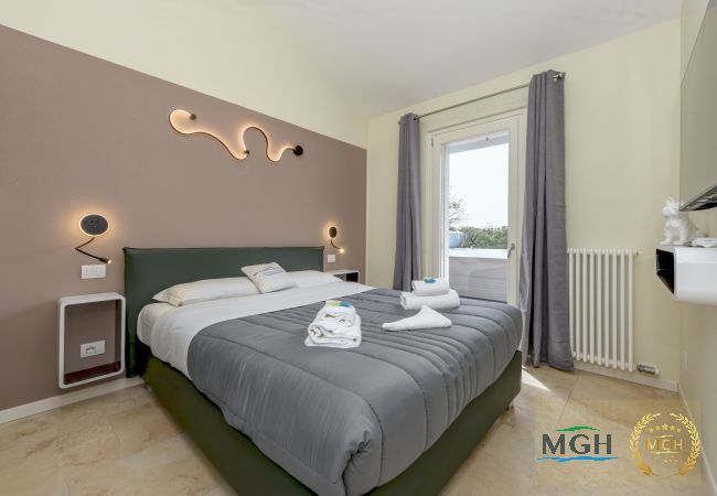 Chalet in Bardolino - MGH Luxury- Villa Panorama Chalet in Bardolino - MGH Luxury- Villa Panorama