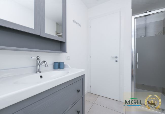 Ferienwohnung in Desenzano del Garda - Katya Resort Superior Apartments - MGH A3-4 Ferienwohnung in Desenzano del Garda - Katya Resort Superior Apartments - MGH A3-4