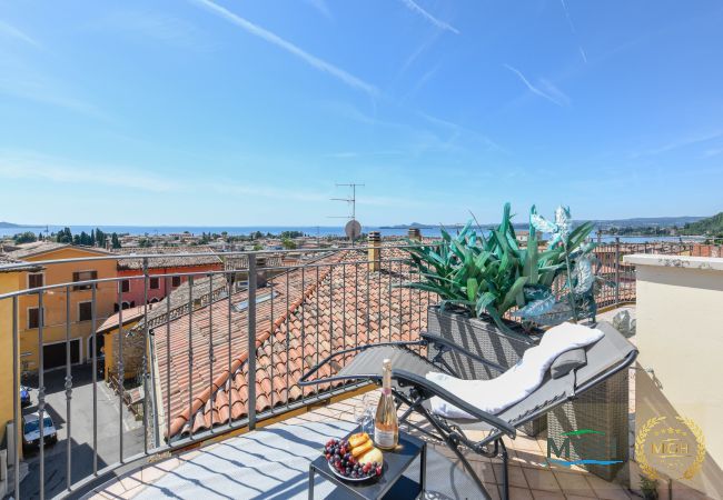 Ferienwohnung in Toscolano-Maderno - Palazzo Garda - Lakeview Penthouse 5 Ferienwohnung in Toscolano-Maderno - Palazzo Garda - Lakeview Penthouse 5