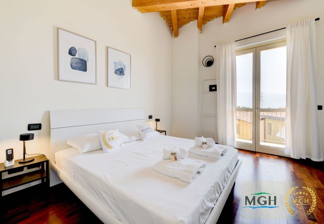 Ferienwohnung in Toscolano-Maderno - Palazzo Garda - Lakeview Penthouse 5 Ferienwohnung in Toscolano-Maderno - Palazzo Garda - Lakeview Penthouse 5