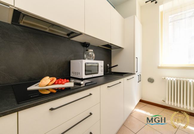 Ferienwohnung in Toscolano-Maderno - Palazzo Garda - City Studio 1 Ferienwohnung in Toscolano-Maderno - Palazzo Garda - City Studio 1