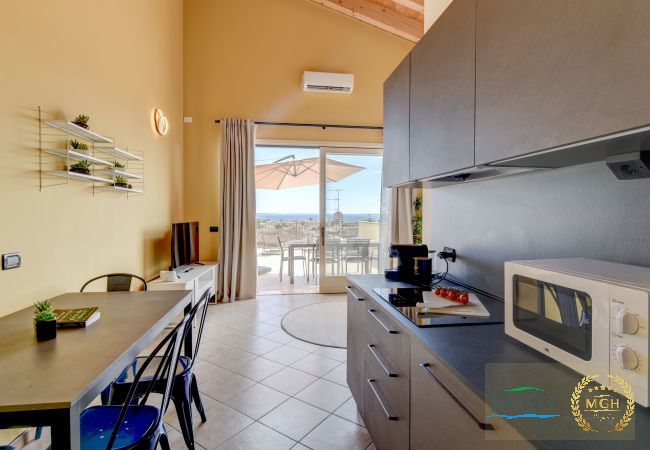 Ferienwohnung in Toscolano-Maderno - Palazzo Garda  - Lakeview Penthouse 4 Ferienwohnung in Toscolano-Maderno - Palazzo Garda  - Lakeview Penthouse 4