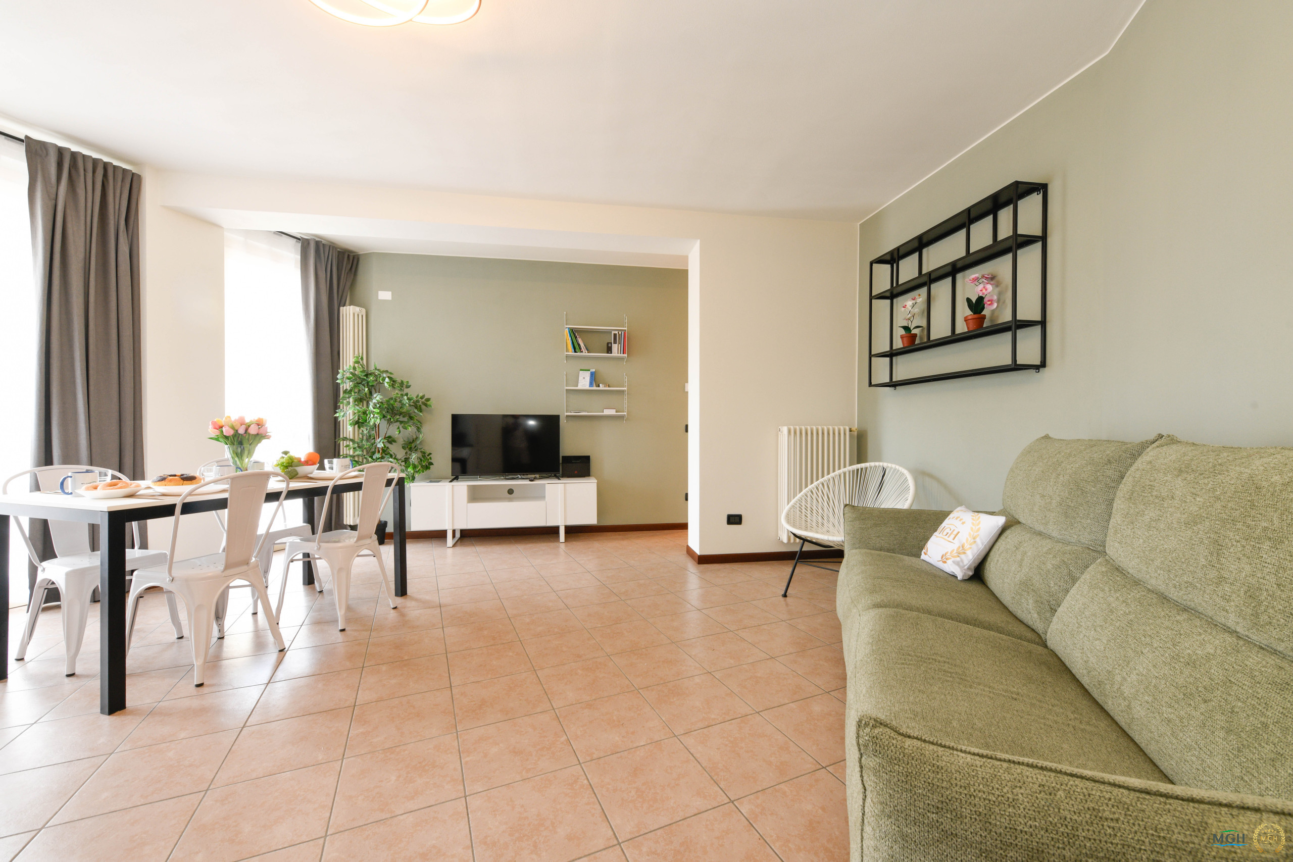  in Toscolano-Maderno - Palazzo Garda - Modern Lake Apartment 2