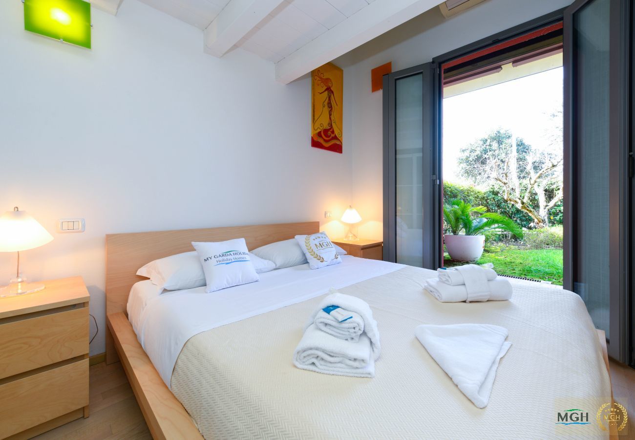 Ferienwohnung in Sirmione - MGH Family Stay - Acquarius Resort Lake Front