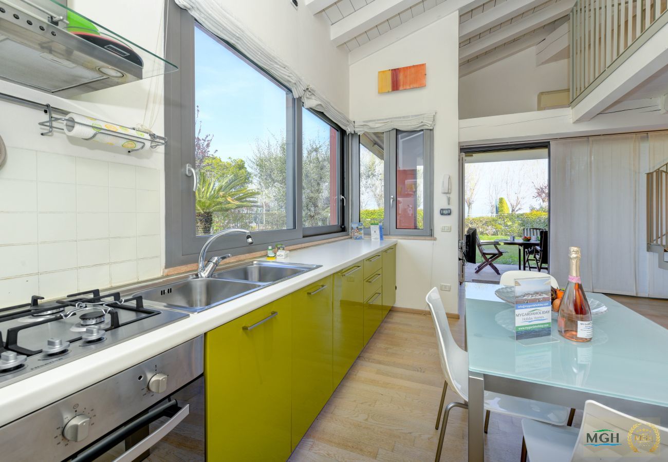 Ferienwohnung in Sirmione - MGH Family Stay - Acquarius Resort Lake Front