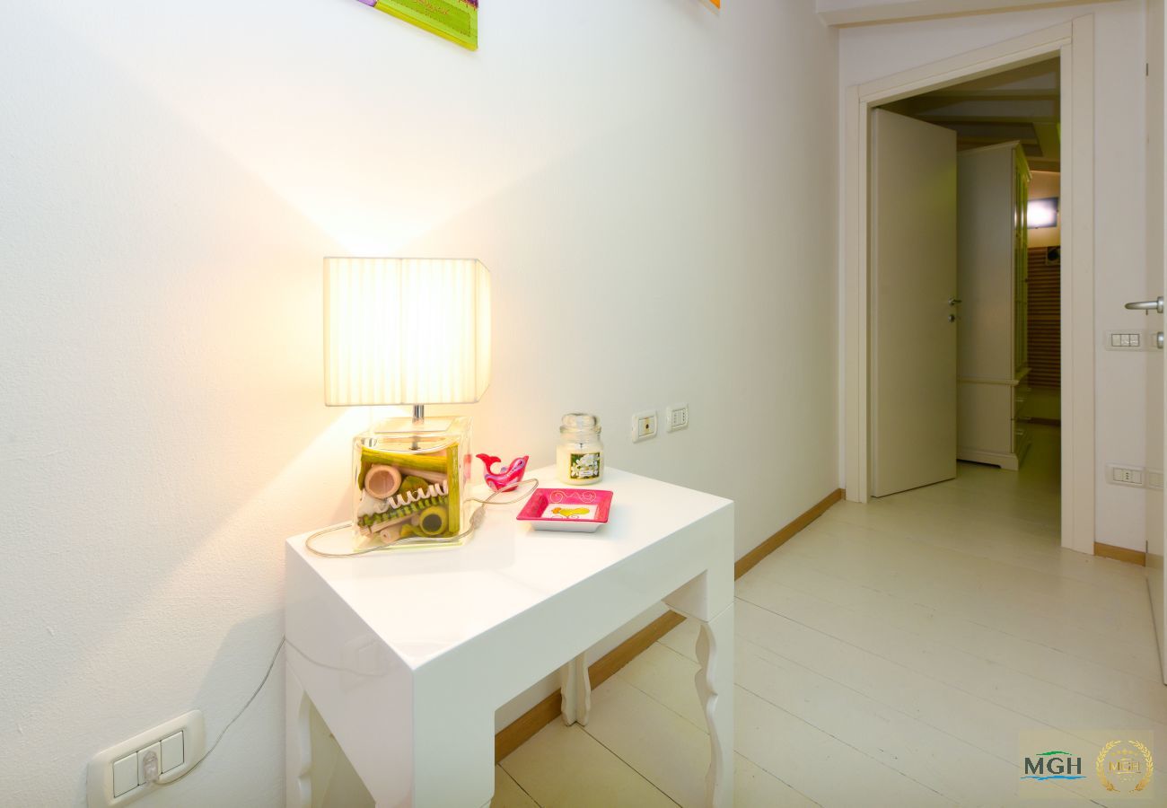 Ferienwohnung in Sirmione - MGH Family Stay - Acquarius Resort Lake Front