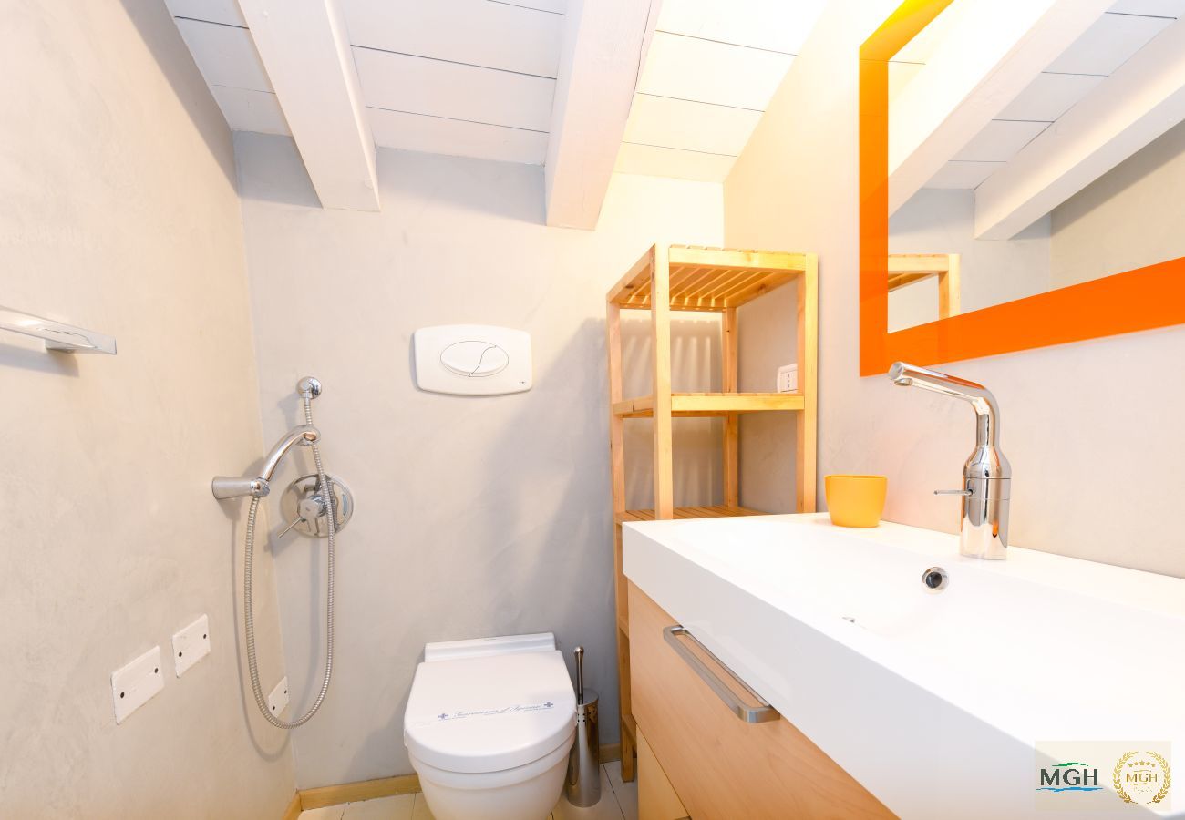 Ferienwohnung in Sirmione - MGH Family Stay - Acquarius Resort Lake Front