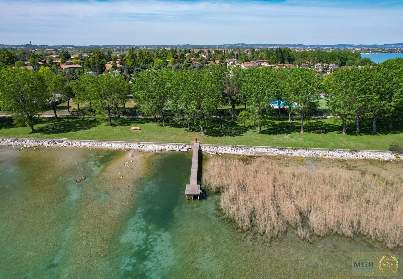Ferienwohnung in Sirmione - MGH Family Stay - Acquarius Resort Lake Front
