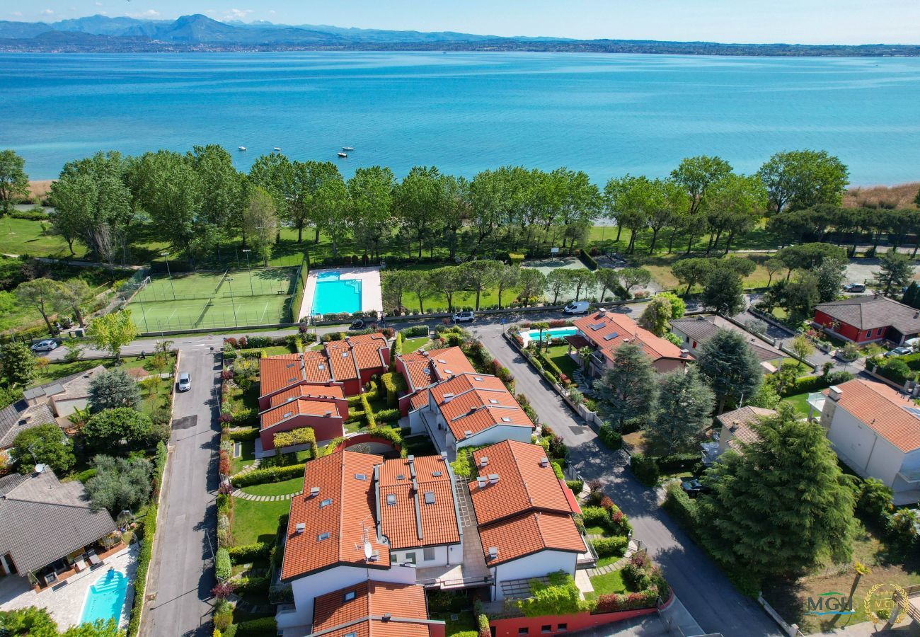 Ferienwohnung in Sirmione - MGH Family Stay - Acquarius Resort Lake Front