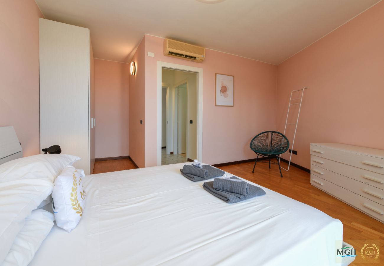Ferienwohnung in Toscolano-Maderno - Palazzo Garda - Modern Lake Apartment 3
