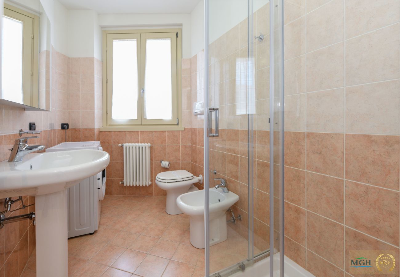 Ferienwohnung in Toscolano-Maderno - Palazzo Garda - Modern Lake Apartment 3