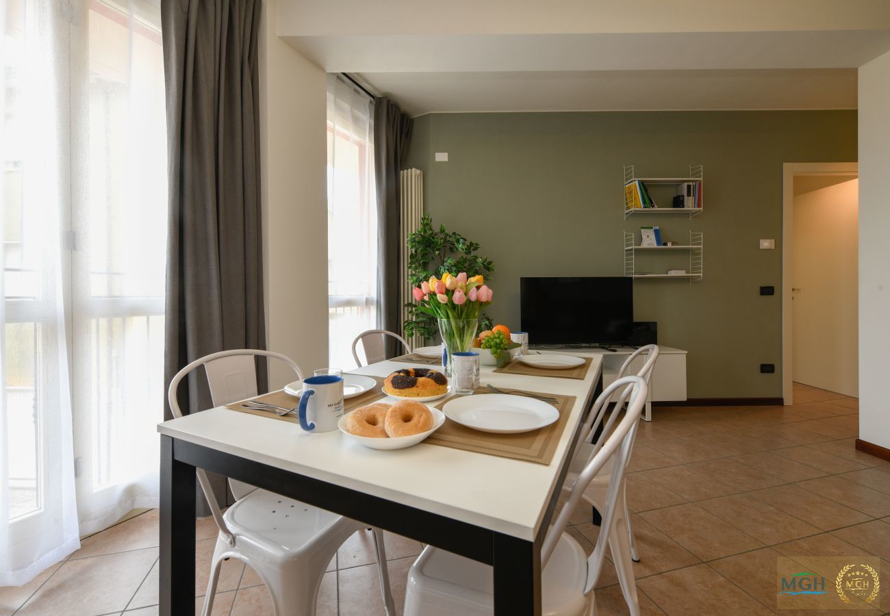Ferienwohnung in Toscolano-Maderno - Palazzo Garda - Modern Lake Apartment 2