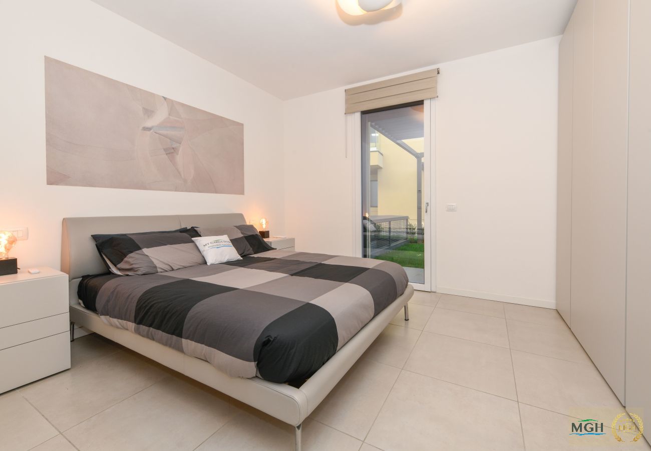 Ferienwohnung in Desenzano del Garda - MGH- Grace Apartment Katya Resort