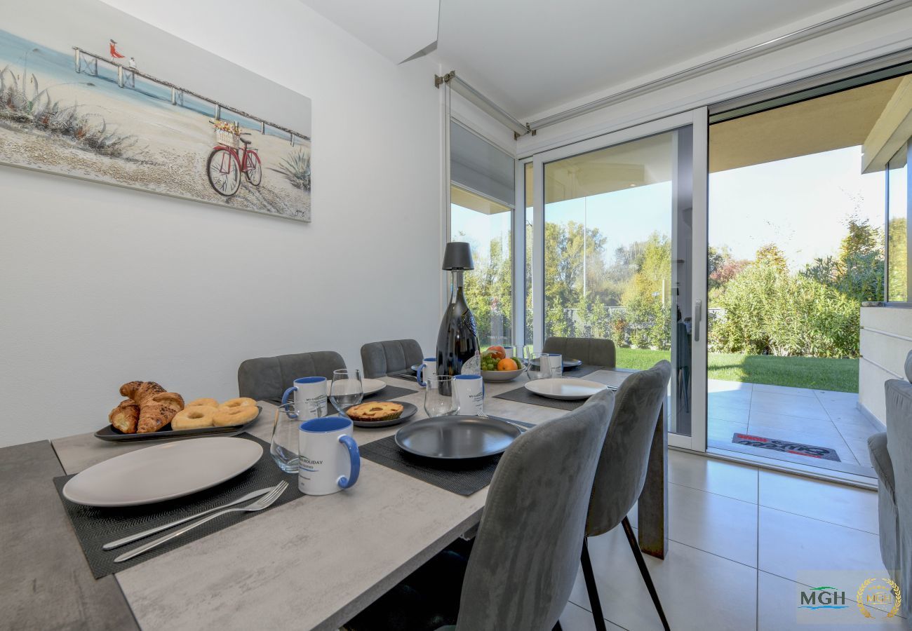 Ferienwohnung in Desenzano del Garda - MGH- Grace Apartment Katya Resort