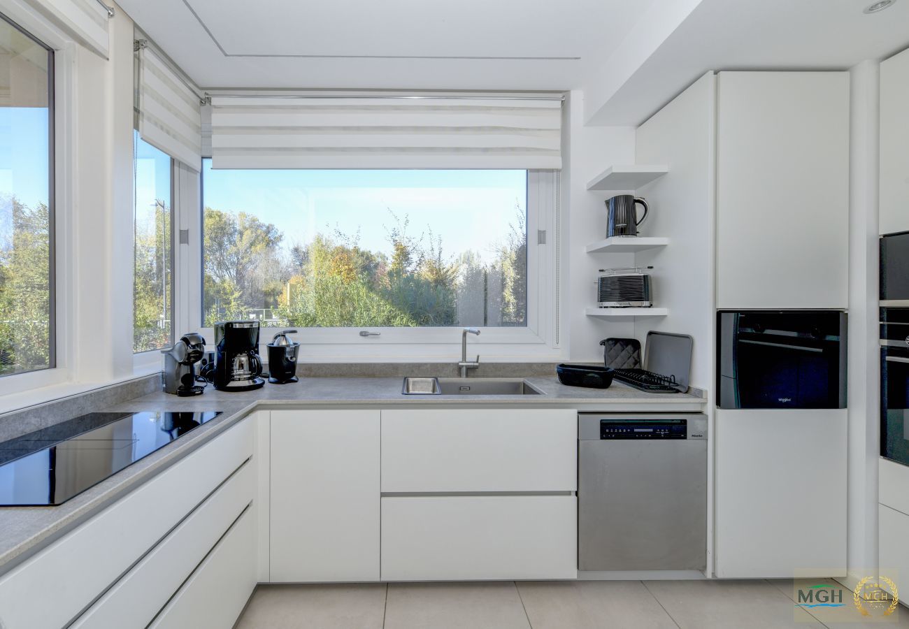 Ferienwohnung in Desenzano del Garda - MGH- Grace Apartment Katya Resort