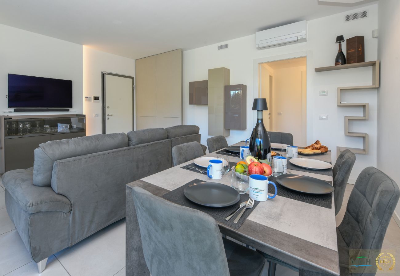 Ferienwohnung in Desenzano del Garda - MGH- Grace Apartment Katya Resort