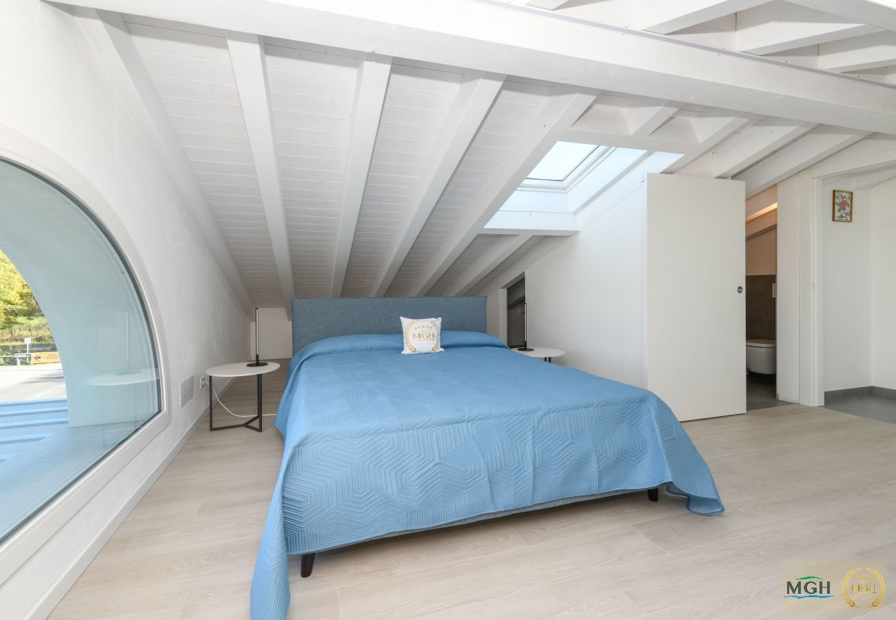Chalet in Desenzano del Garda - MGH Luxury- Alba's Lake House