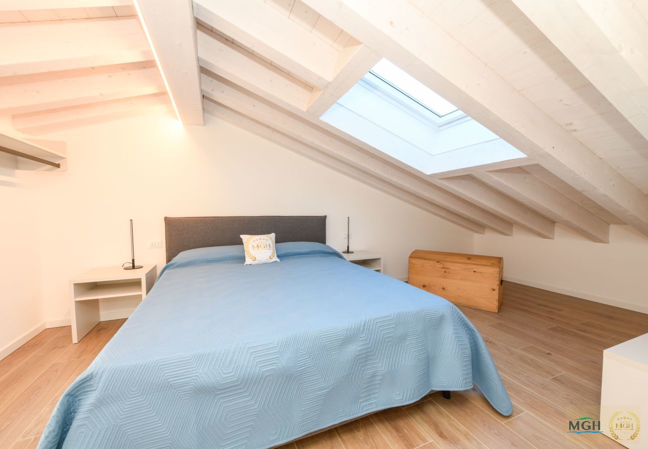 Chalet in Desenzano del Garda - MGH Luxury- Blue Horizon Lake House