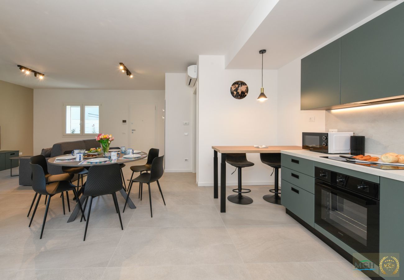 Chalet in Desenzano del Garda - MGH Luxury- Blue Horizon Lake House