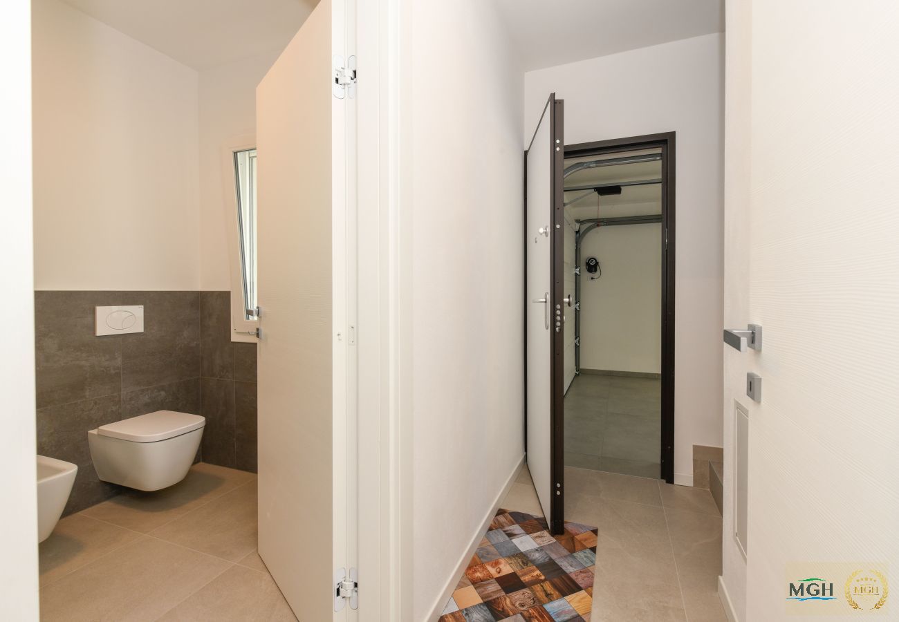 Chalet in Desenzano del Garda - MGH Luxury- Blue Horizon Lake House