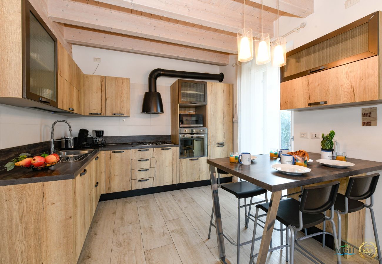Ferienhaus in Peschiera del Garda - MGH- Dama Family Home Peschiera