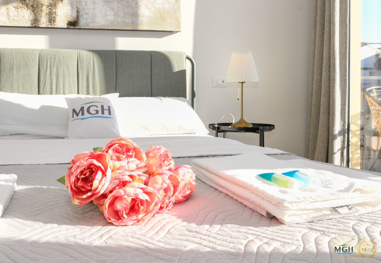 Ferienhaus in Desenzano del Garda - MGH Luxury- Sunset Lakeview House Desenzano