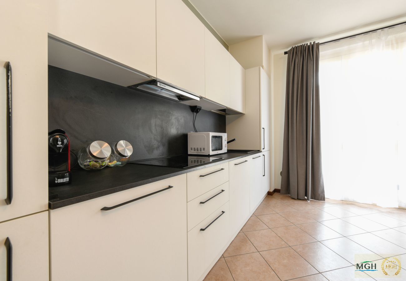 Ferienwohnung in Toscolano-Maderno - Palazzo Garda - Modern Lake Apartment 2
